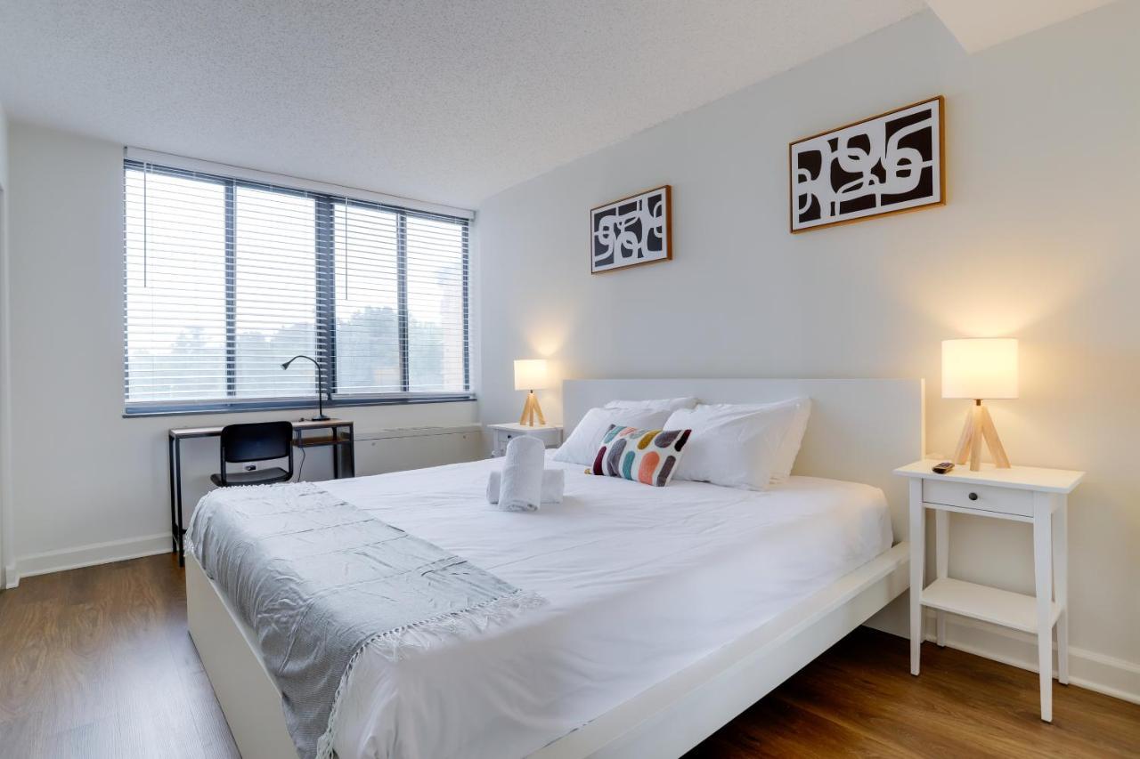 Modern & Charming Apt With Rooftop @Pentagon City Арлингтон Экстерьер фото
