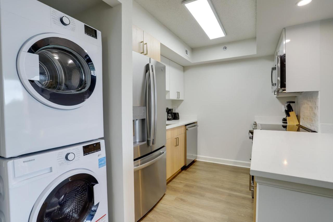 Modern & Charming Apt With Rooftop @Pentagon City Арлингтон Экстерьер фото